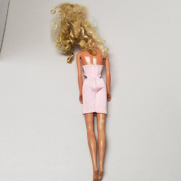 Vintage Barbie Doll in Barbie's Pink Jubilee Base Dress 1987 - Picture 2 of 11